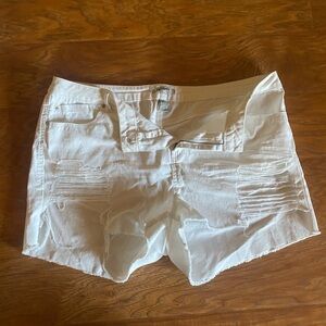 refuge+ white jean shorts, extremely good condition (worn once)